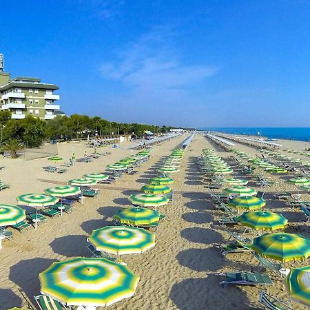 Hotel Smeraldo جوليانوفا المظهر الخارجي الصورة