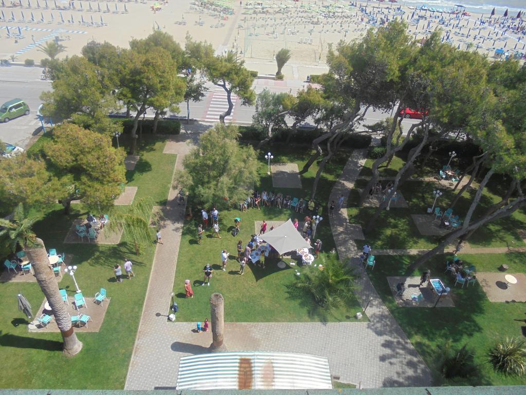 Hotel Smeraldo جوليانوفا المظهر الخارجي الصورة